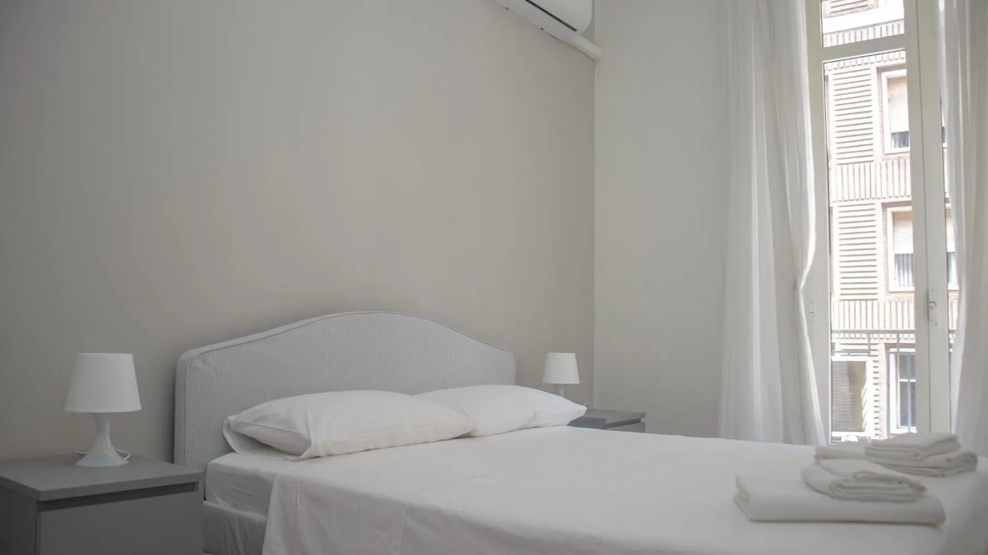 Don Giovanni A Toledo Apartment Naples 0*,
